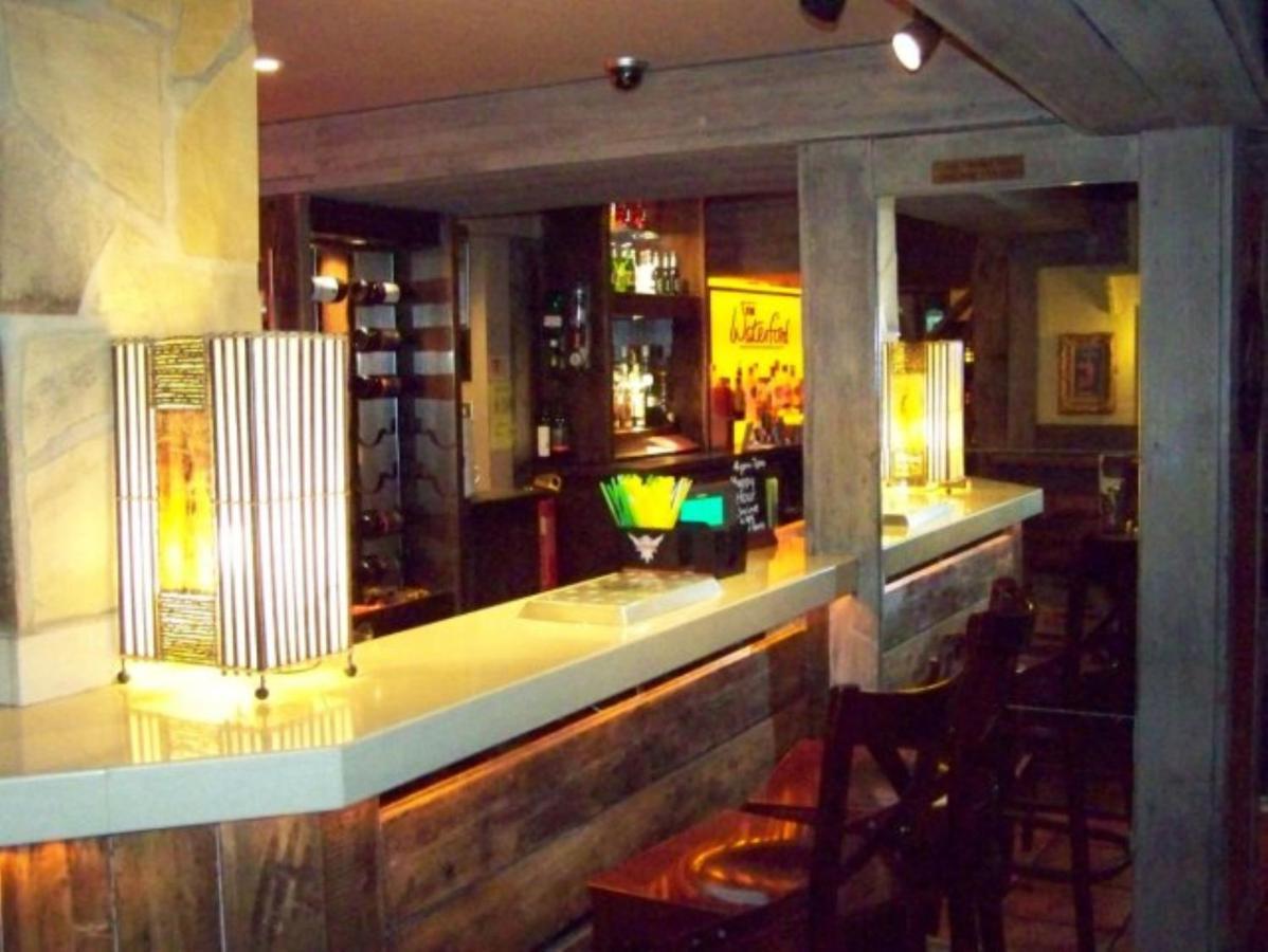موربيث Waterford Lodge Hotel المظهر الخارجي الصورة
